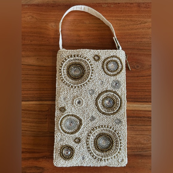 White Beaded Bag Purse Evening Bag Handbag Change
Purse - Picture 2 of 9